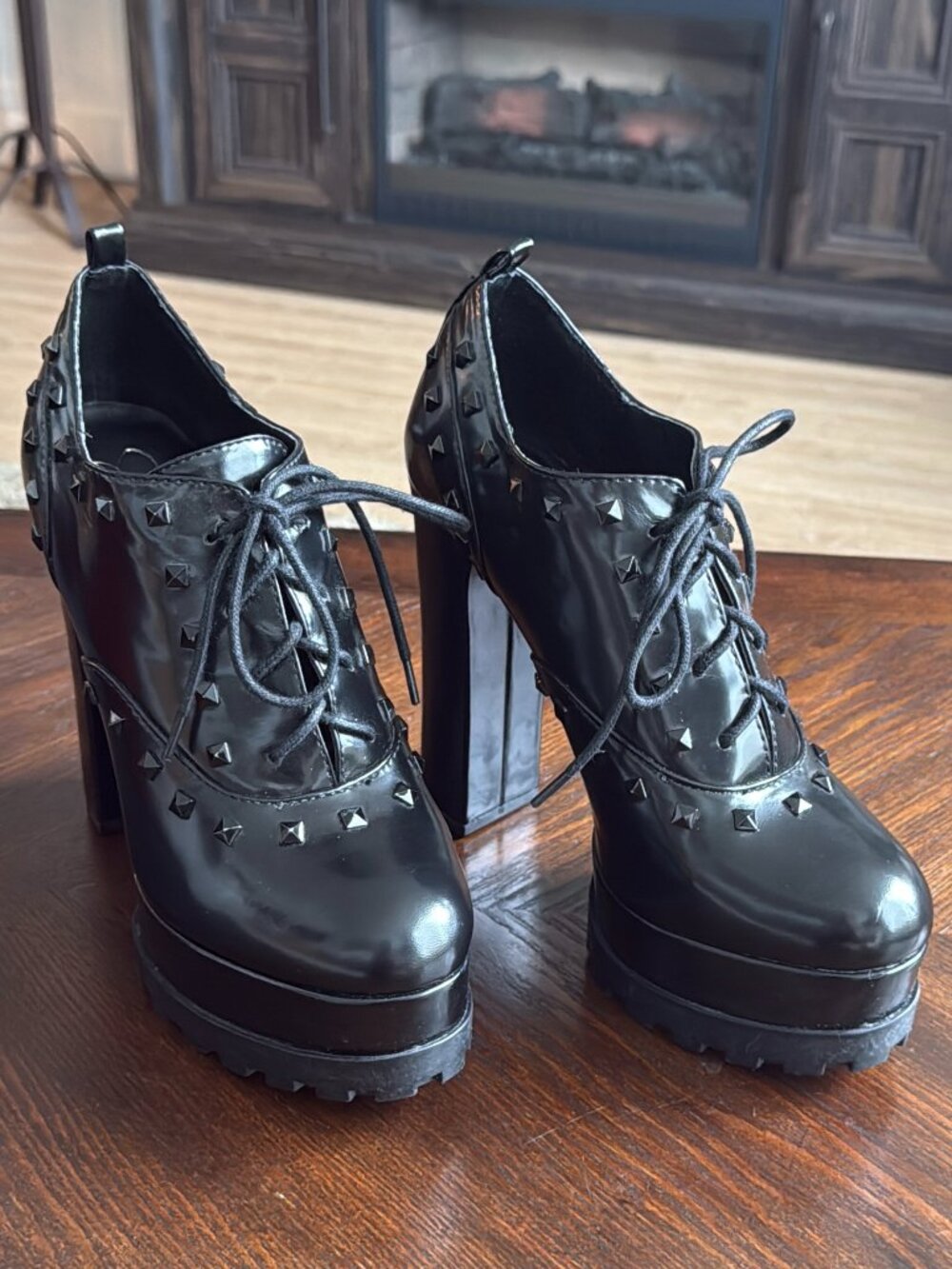 JESSICA SIMPSON | Imina Black Leather Studded Platform Oxford Booties 9M | RARE